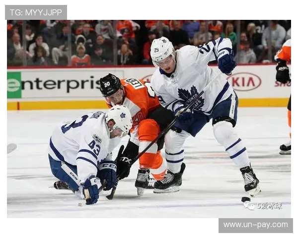 [NHL]马修斯、尼兰德各得三分 绿色枫叶主场大胜.